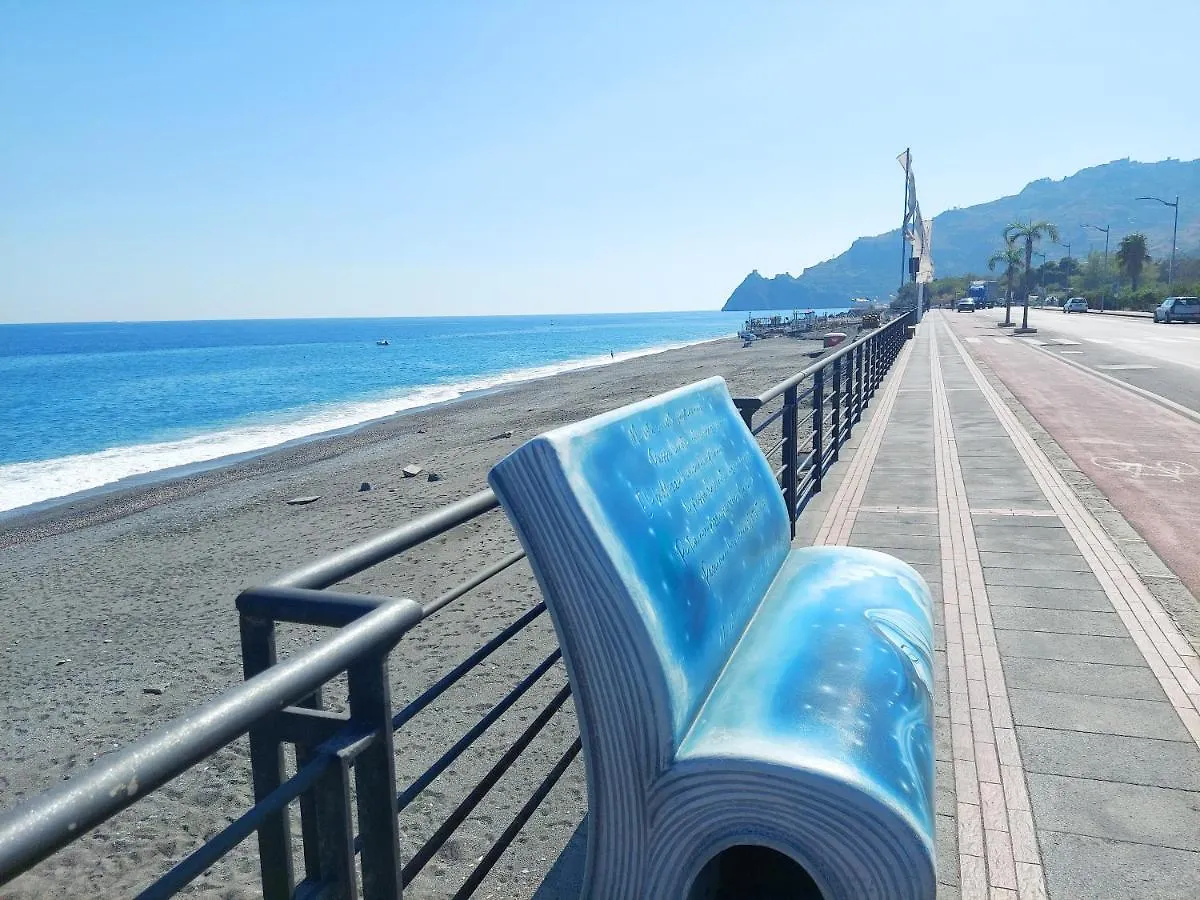 La Riva Del Mare Apartment Santa Teresa Di Riva