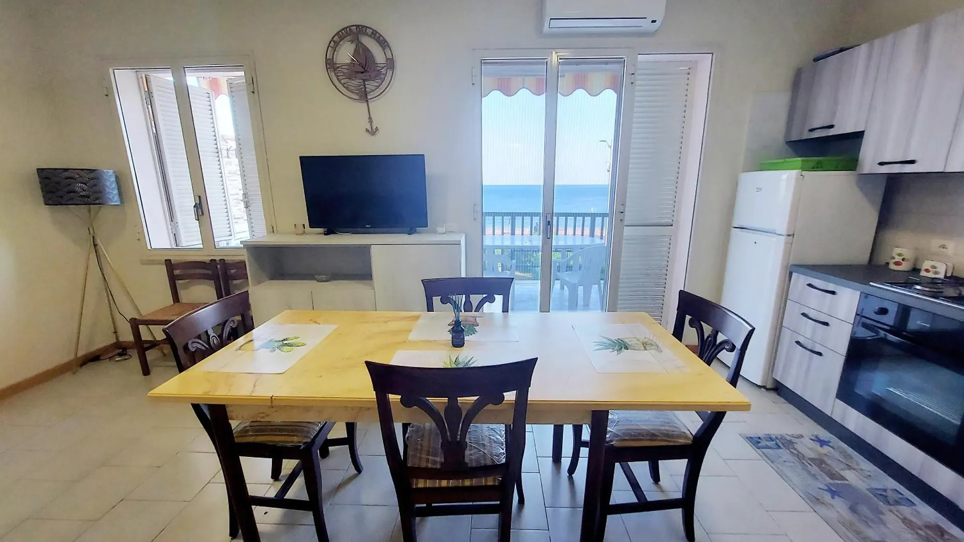 La Riva Del Mare Apartment Santa Teresa Di Riva Italy