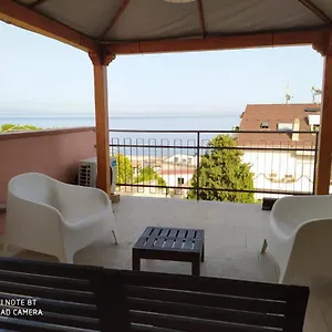 Appartamento Pozzo Lazzaro, Santa Teresa Di Riva