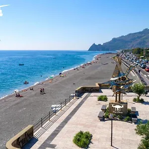Appartamento Panoramic House -santa Teresa Di Riva- Bandiera Blu, Santa Teresa Di Riva